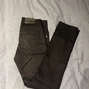 Tiger Of Sweden Jeans - Fina Tiger Of Sweden Jeans, strl 31/34! Hör av er vid funderingar!