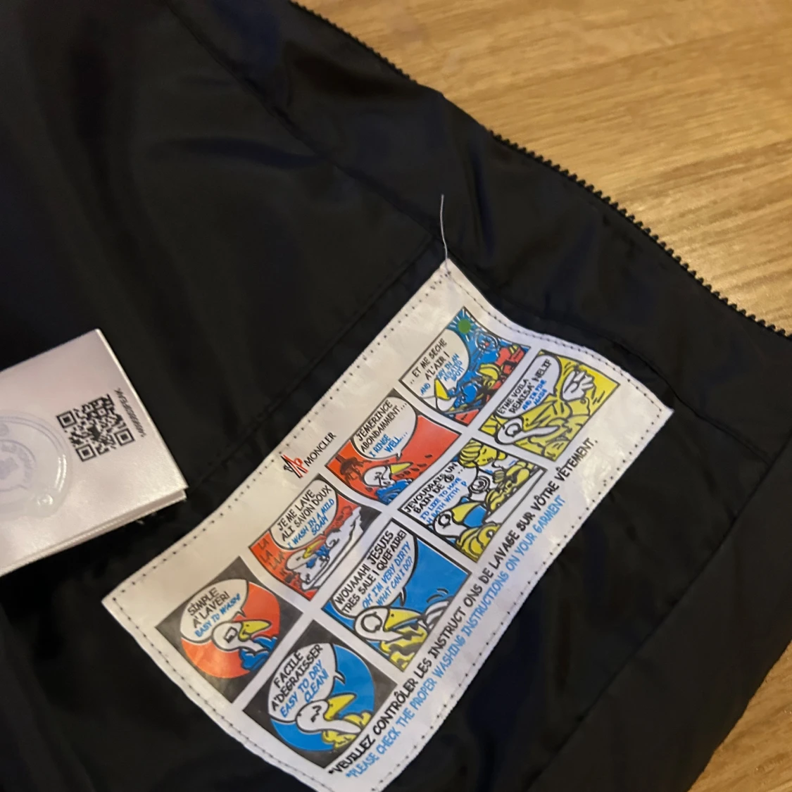 Svart dunväst från Moncler - 4