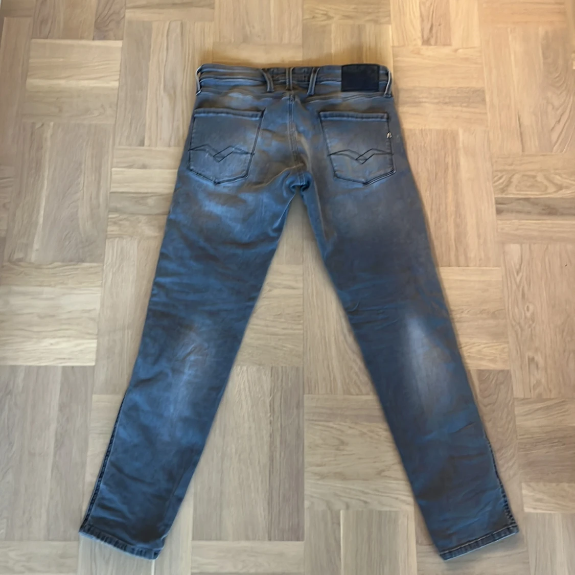 Grå jeansbyxor replay  - 1