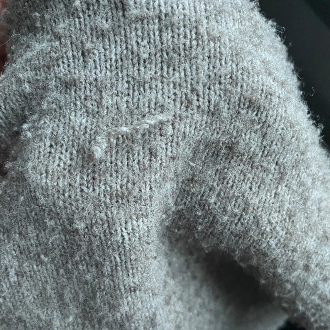 Brun stickad hoodie - 4