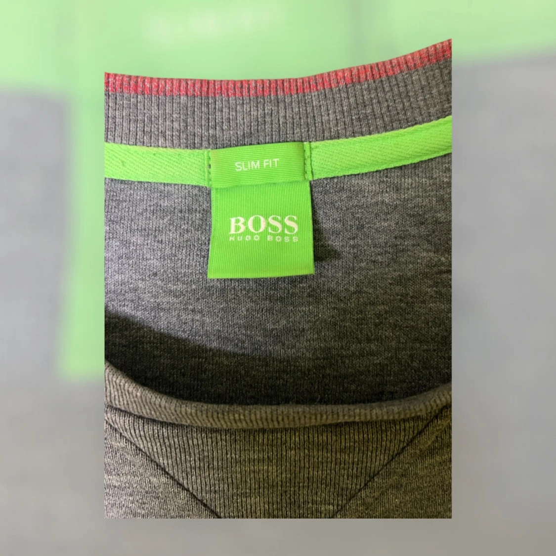 Grå sweatshirt från Hugo Boss - 2