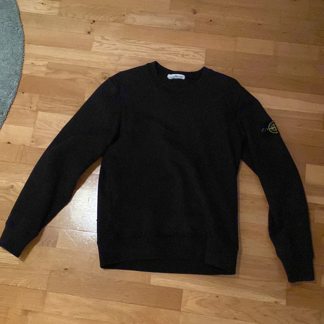 Svart tröja från Stone Island - 1