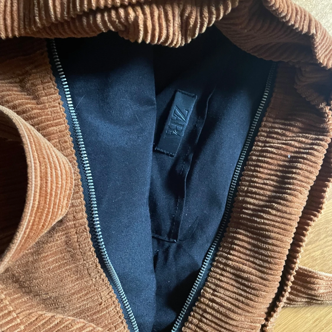 Brun manchesterväska från Zara - 1