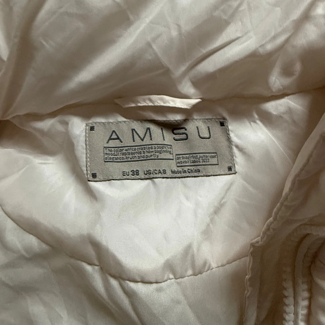 Vit dunväst från Amisu - 1