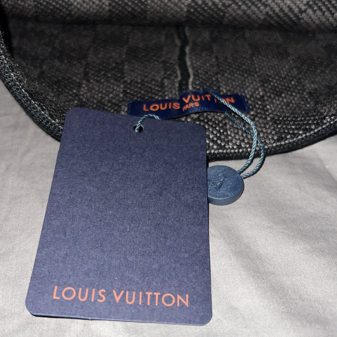 Rutig mössa, svart och grått - 2