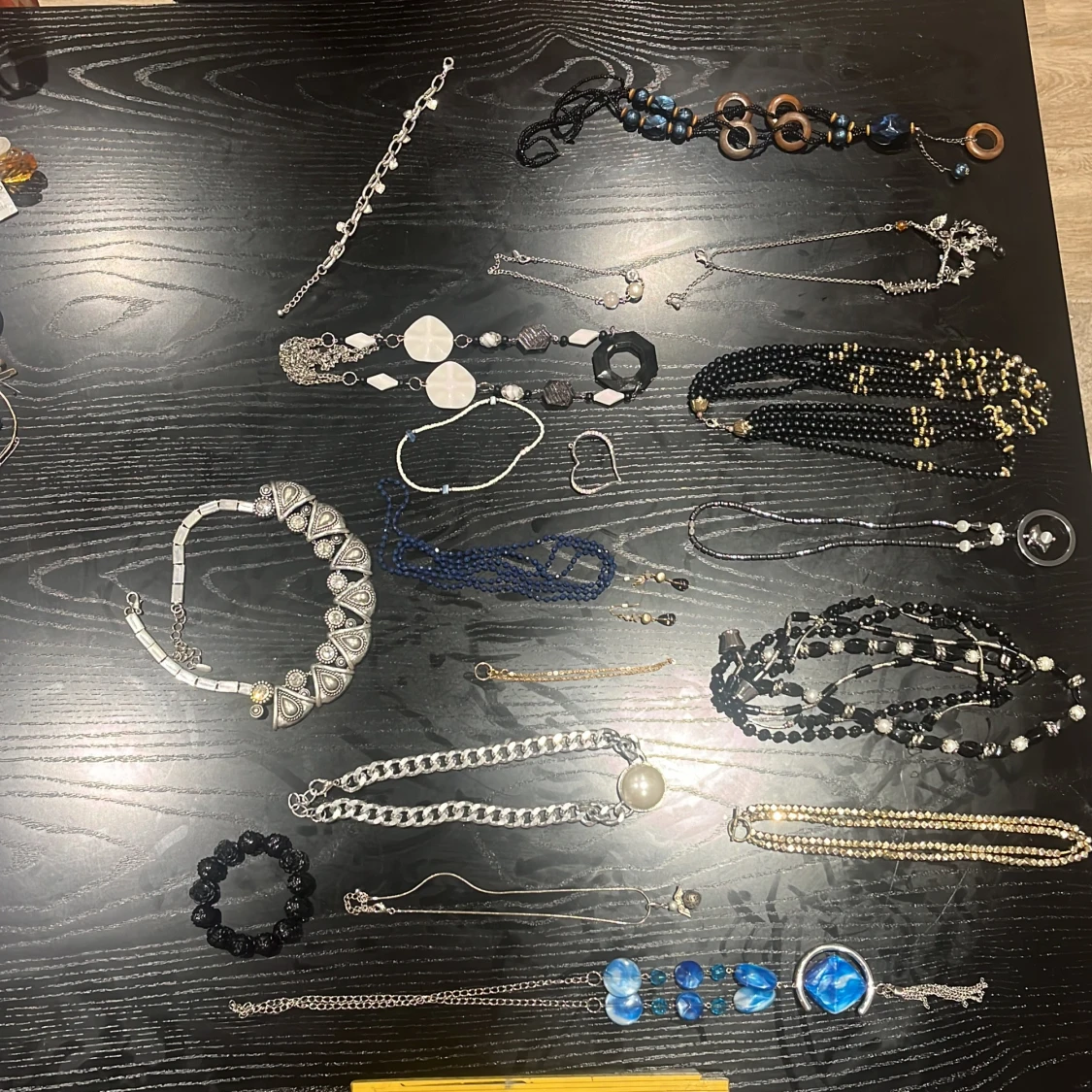 Halsband och armband