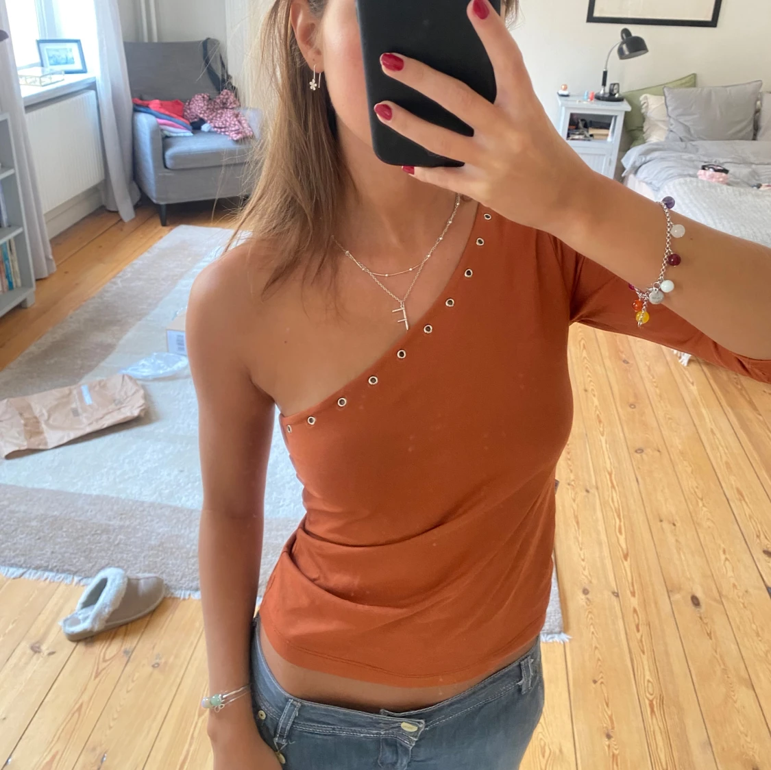 One shoulder festtopp