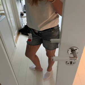 Shorts - Jättesnygg shorts som tyvär inte passar, aldrig använda!💕