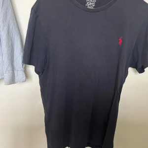 Ralph lauren t-shirt  - Fin t-shirt i storlek M