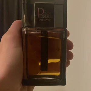 Dior homme intense - Ungefär 95 ml kvar 