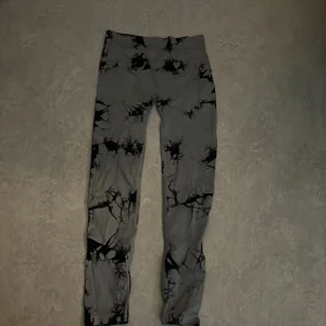 Säljer  - Bra sport byxor 