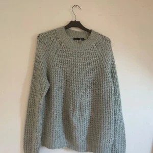 Tjock tröja🤍 - Grön tjock tröja i fint skick🤍