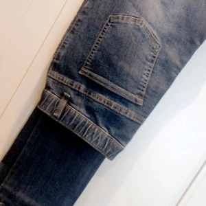 Treggings Jeans L - Säljer dessa Treggings Jeans I strl L dom är I Stretchigt material och NYA! "Utan prislapp"