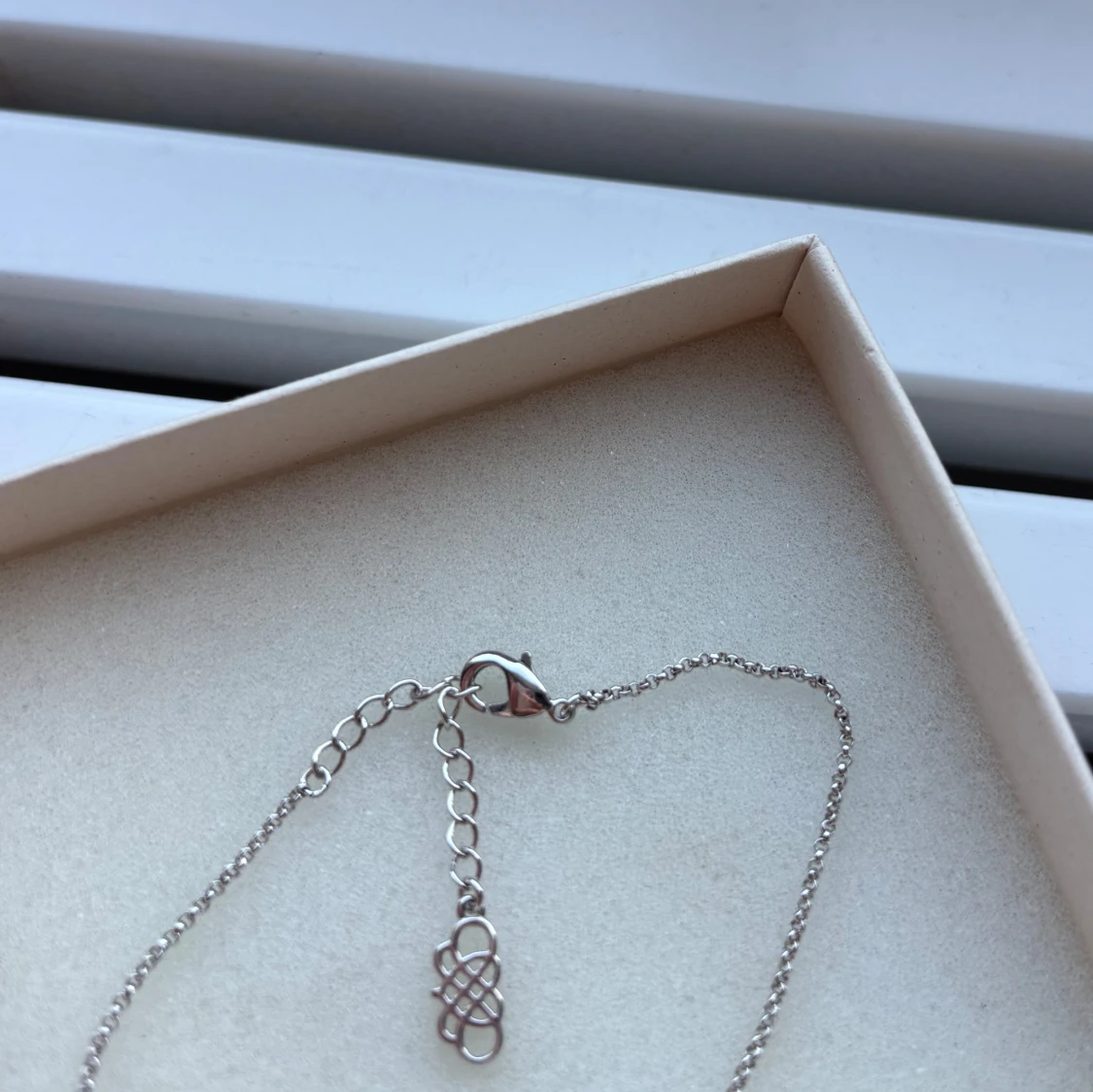 Silverarmband med rosa sten - 2