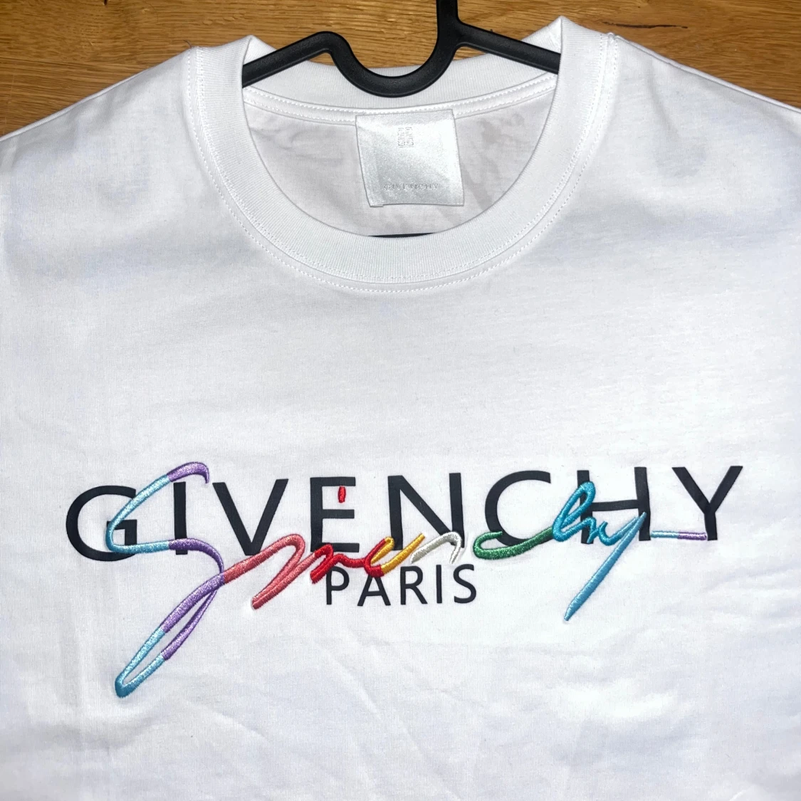 Givenchy T-shirt (M) - 1