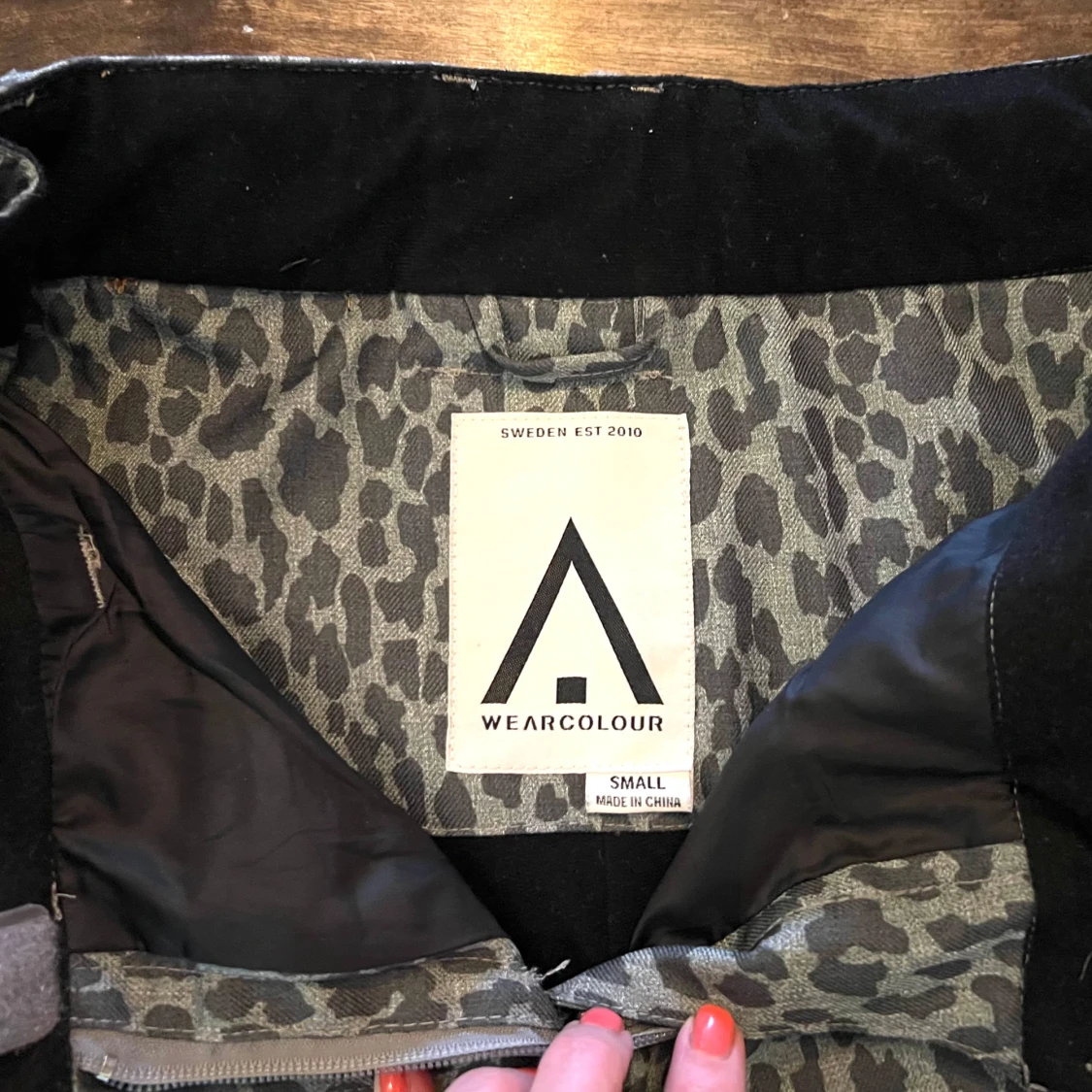Grå leopardmönstrade skidbyxor från Wearcolour - 2