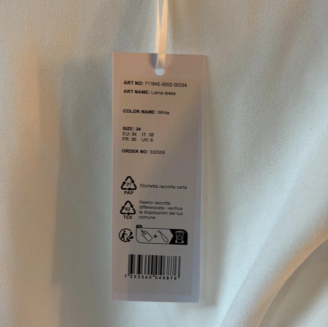 Vit klänning med knytband - 2