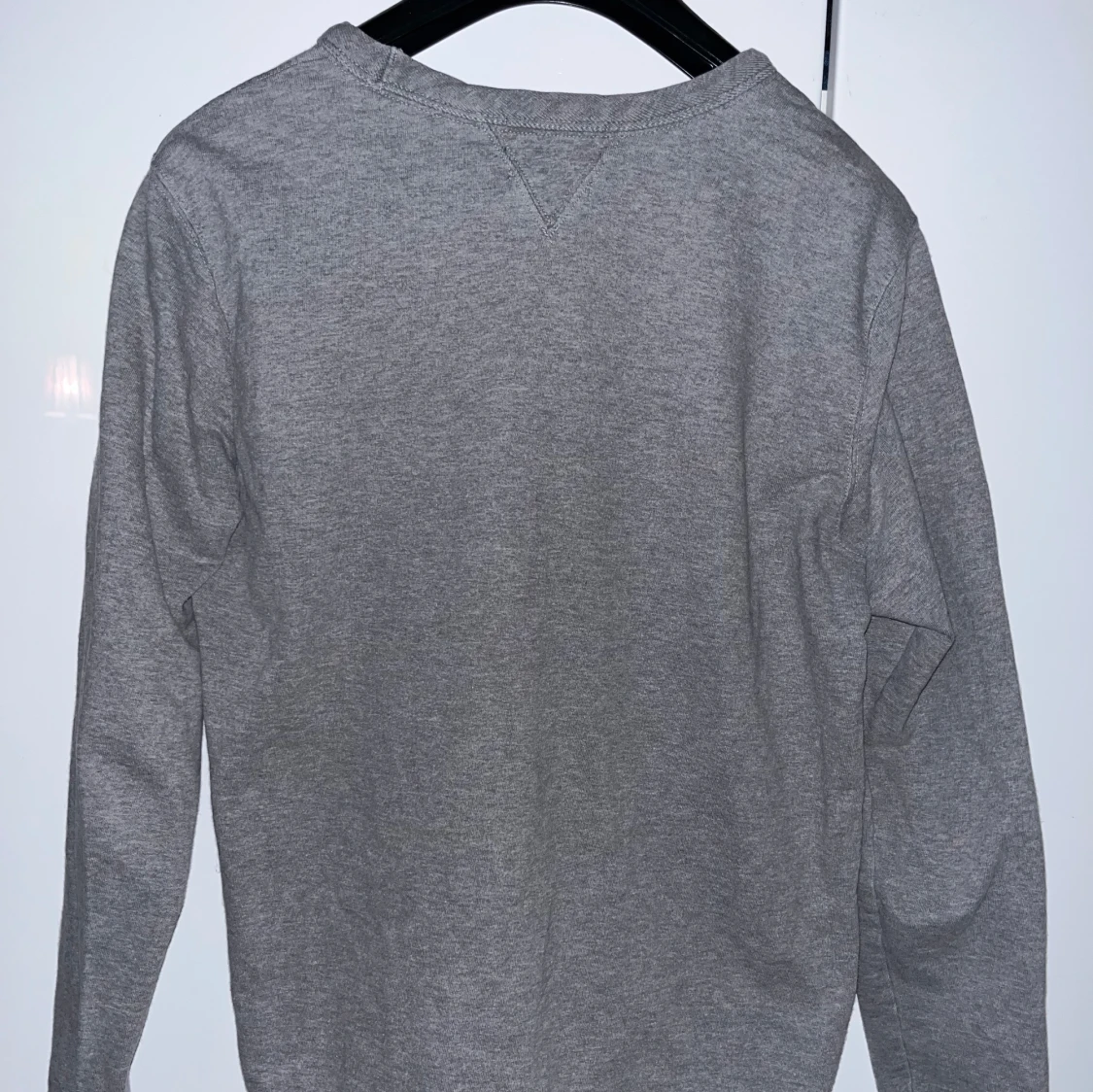 Grå tröja från Paul Smith - 1