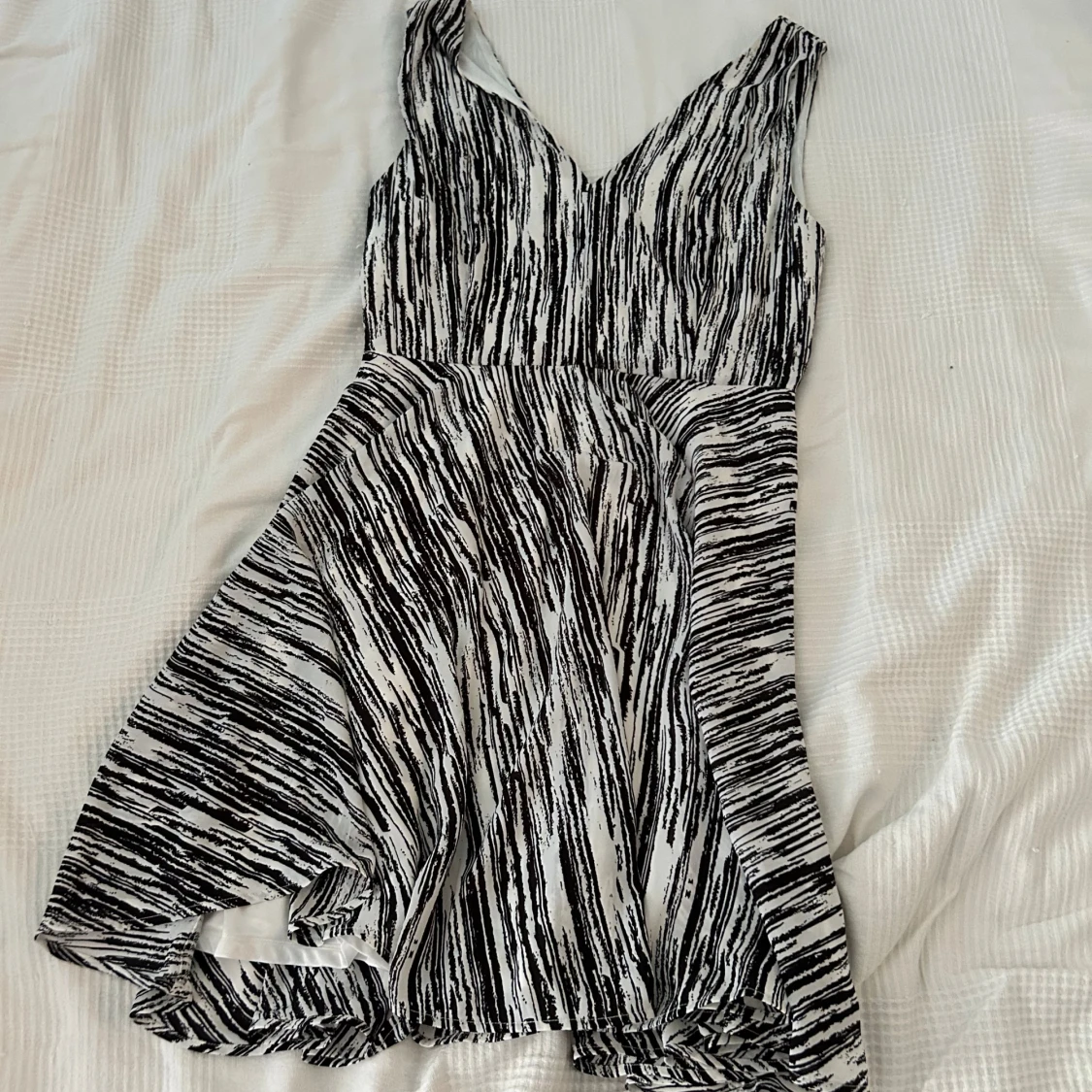 Svartvit klänning från Zoul Edition