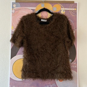 Fluffy top - Brown fluffy top extremely soft and cozy 