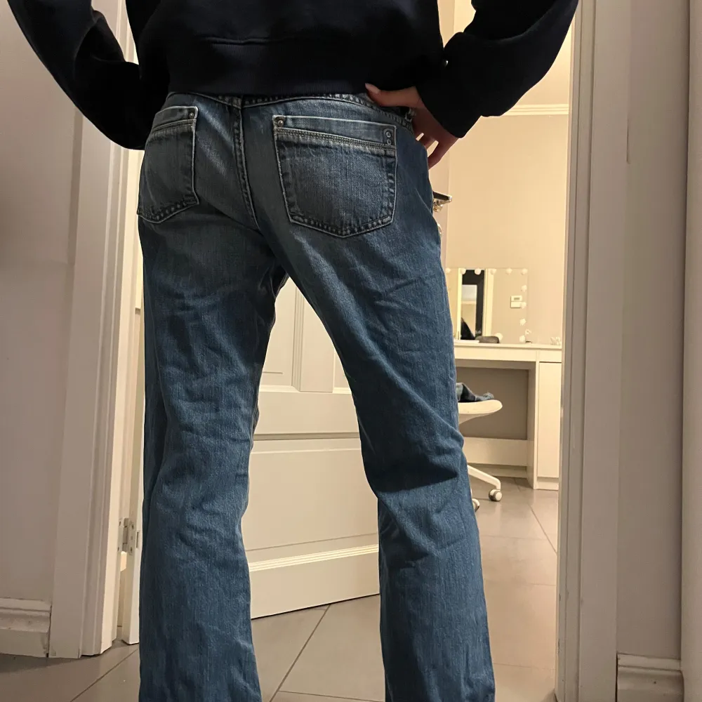 Supersnygga lågmidjade jeans från diesel!💗. Jeans & Byxor.