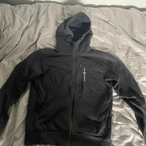 Sail Racing Zip Hoodie - Storlek M, bra skick, köpt för 1300