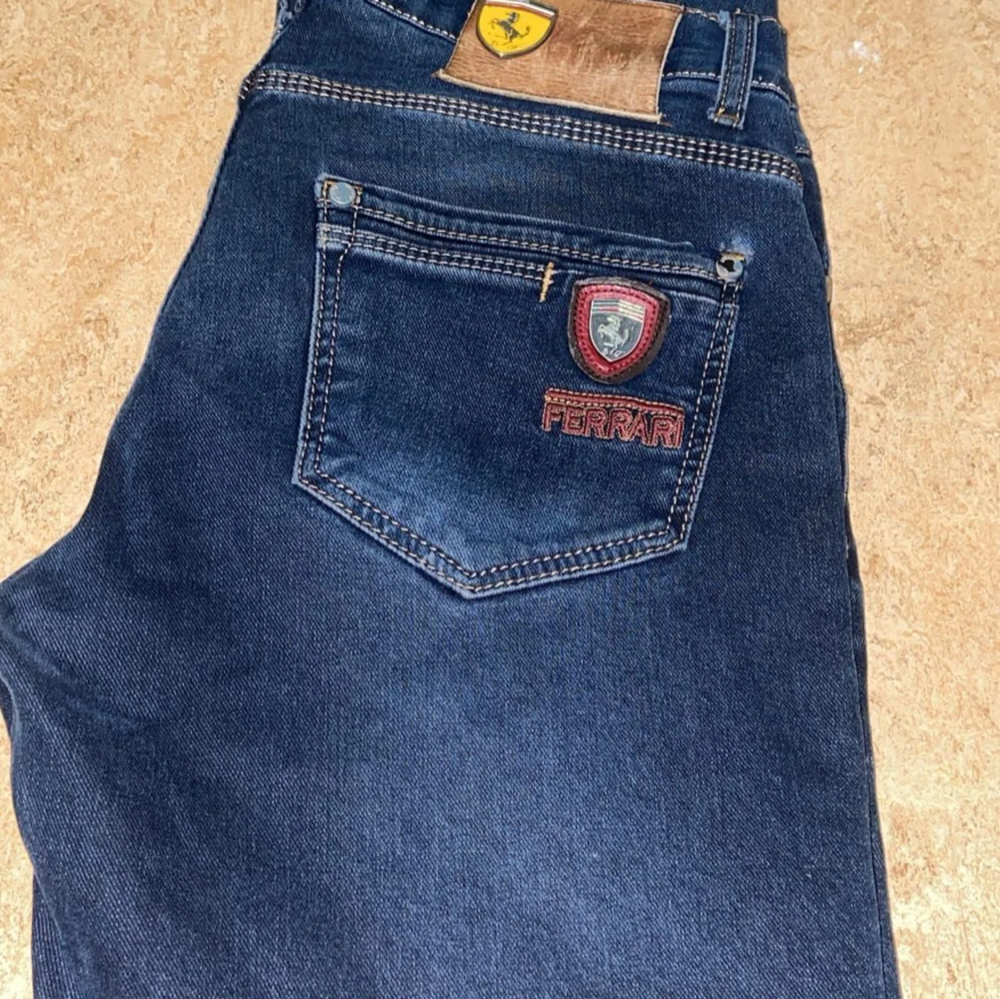 Ferrari jeans