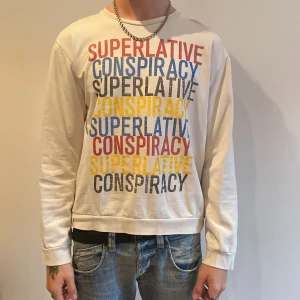 Sweatshirt - Använd men fortfarande bra skick