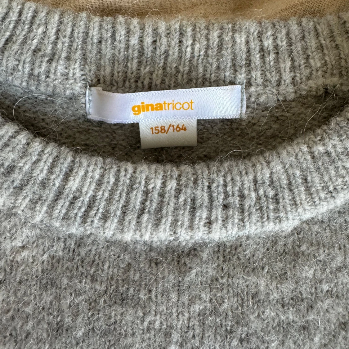 Stikad tröja - 91