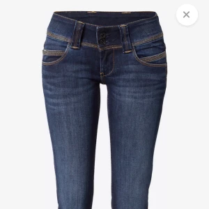 Pepe jeans - Intressekoll på dessa superfina lågmidjade jeansen från Pepe jeans!🩷modell: Venus