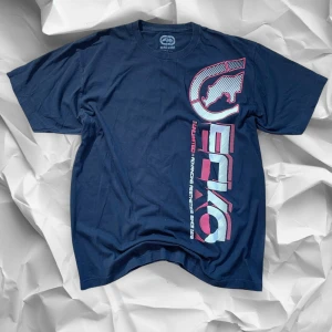 Ecko Untld t-shirt - Ecko Untld t-shirt i 8/10 skick. Mer information, bilder och prisdiskussion i dm. Jätte coola t-shirt to skate. SK8