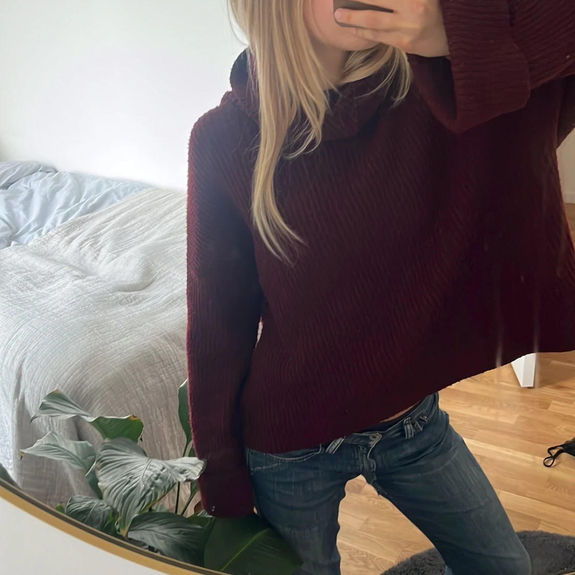 Vinröd stickad polo tröja 