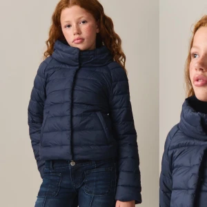 Jacka - Gina Young - Superfin jacka från Gina Young, ny med lapp kvar! Storlek 158/164, slutsåld i denna storlek💓