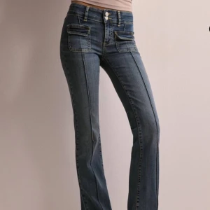 Lågmidjade jeans - Pocket jeans, nypris 699, avklippta passar nån under 160