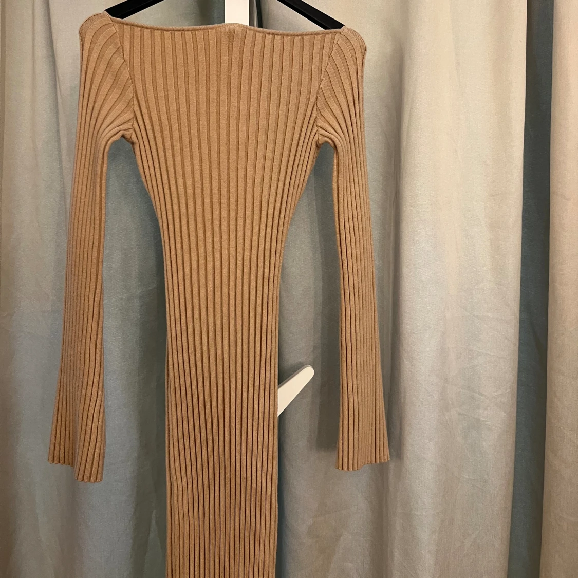 Lång stickad klänning - 92