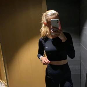 Träningstopp - Träningstopp från ICIW, storlek S💕 köpt för 399, köparen står för frakten 🥰