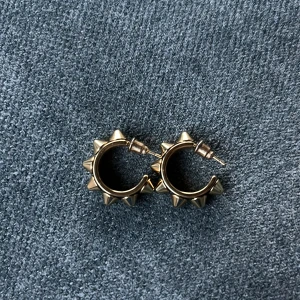 Edblad peak örhängen  - jättebra skick!