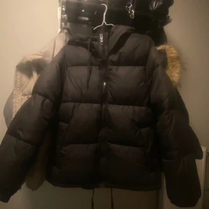 Puffer hm jacka - bra skick