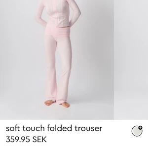 Söta rosa yoga pants - Säljer för har två par 💕💕💕