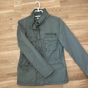 Utility jacka - Utility jacka från HM Använt fåtals gånger 
