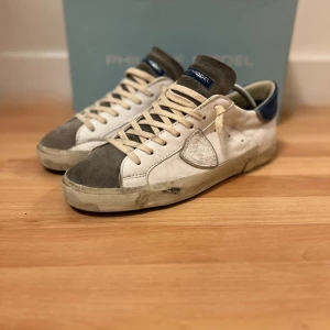 Philippe model sneakers  - Används ca 20 gånger  Inga defekter eller liknande  Allt og 