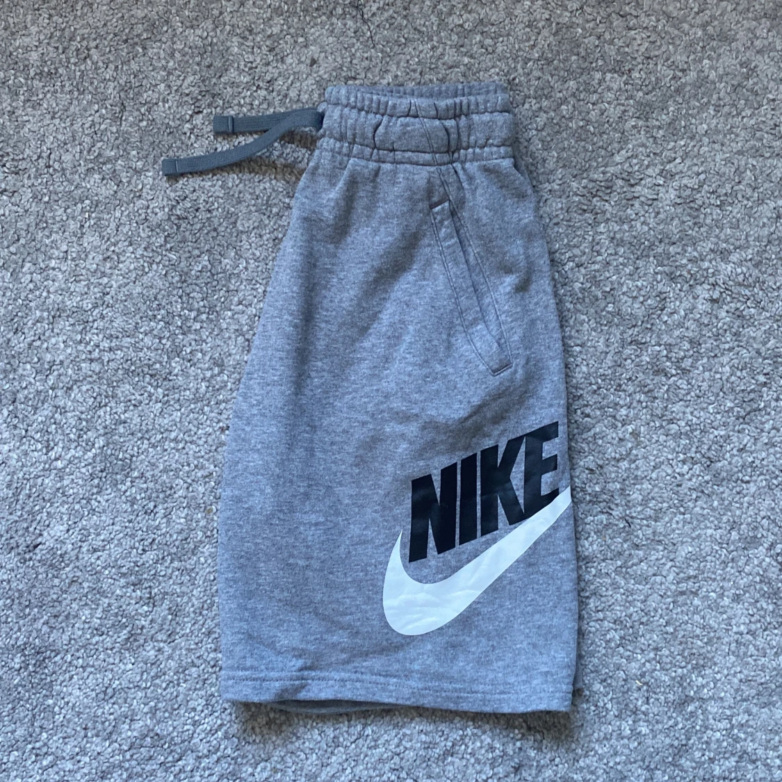 Nike sorts - 90