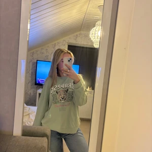 Tröja från Only - Tröja från Only, använd fåtal gånger! Storlek S 60kr