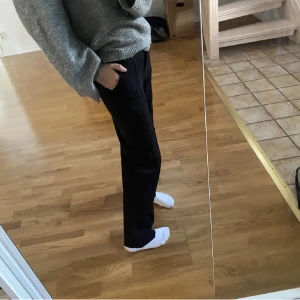 Kostymbyxor - Kostymbyxor som är rätt så använda men ändå i fint skick❤️