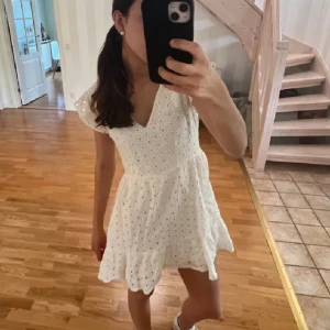 Klänning - Perfekt för midsommar eller skolavslutning!