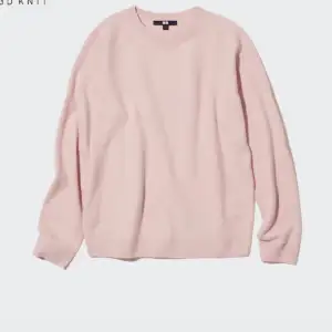 Säljer min jättefina ljusrosa kashmir tröja från uniqlo köpt för 1500kr. Använd ca 4 gånger 💕💕jättebra skick 