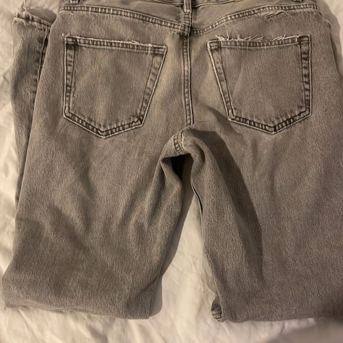 Grå jeans från Zara - 92
