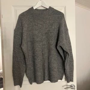 stickad tröja  - super fin stickad tröja  