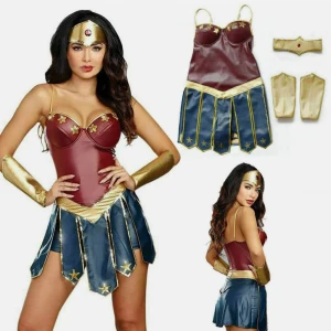 wonder woman  - helt ny oanvänd wonder woman kostym till halloween. säljer för att jag ångra mig👻