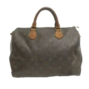 Louis Vuitton Speedy 30 - Louis Vuitton Speedy 30. Ett måste i väskkollektionen! Bra storlek för både vardagsbruk och resor. Perfekt att använda som skol-/arbetsväska. Speedy ger en touch av lyx och stil till varje outfit. Tillverkad i den ikoniska monogramduken.